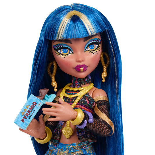 Monster High Cleo De Nile Fashion Doll in Cargo Pants With Pet Hissette And 7 Accessories